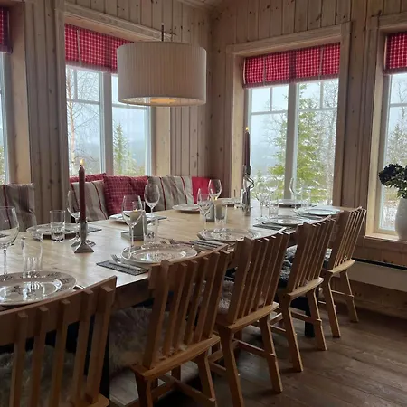 Nyaraló Family With Panoramic View Near Vikerfjellet